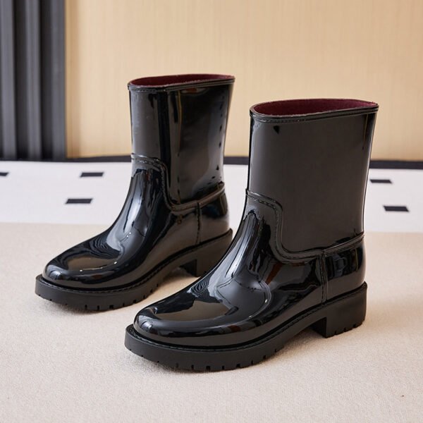 Stylish Women's Mid-High Waterproof Boots – Perfect for All-Weather Wear